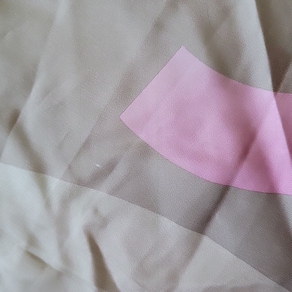 Made in Italy CHANEL 100% Silk Scarf - Picture 10 of 11